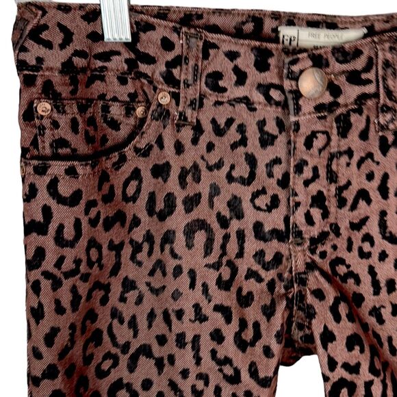 Free People Chino Pants Women's Size 25 Brown Cheetah Print Cotton Straight Legs - Picture 7 of 9